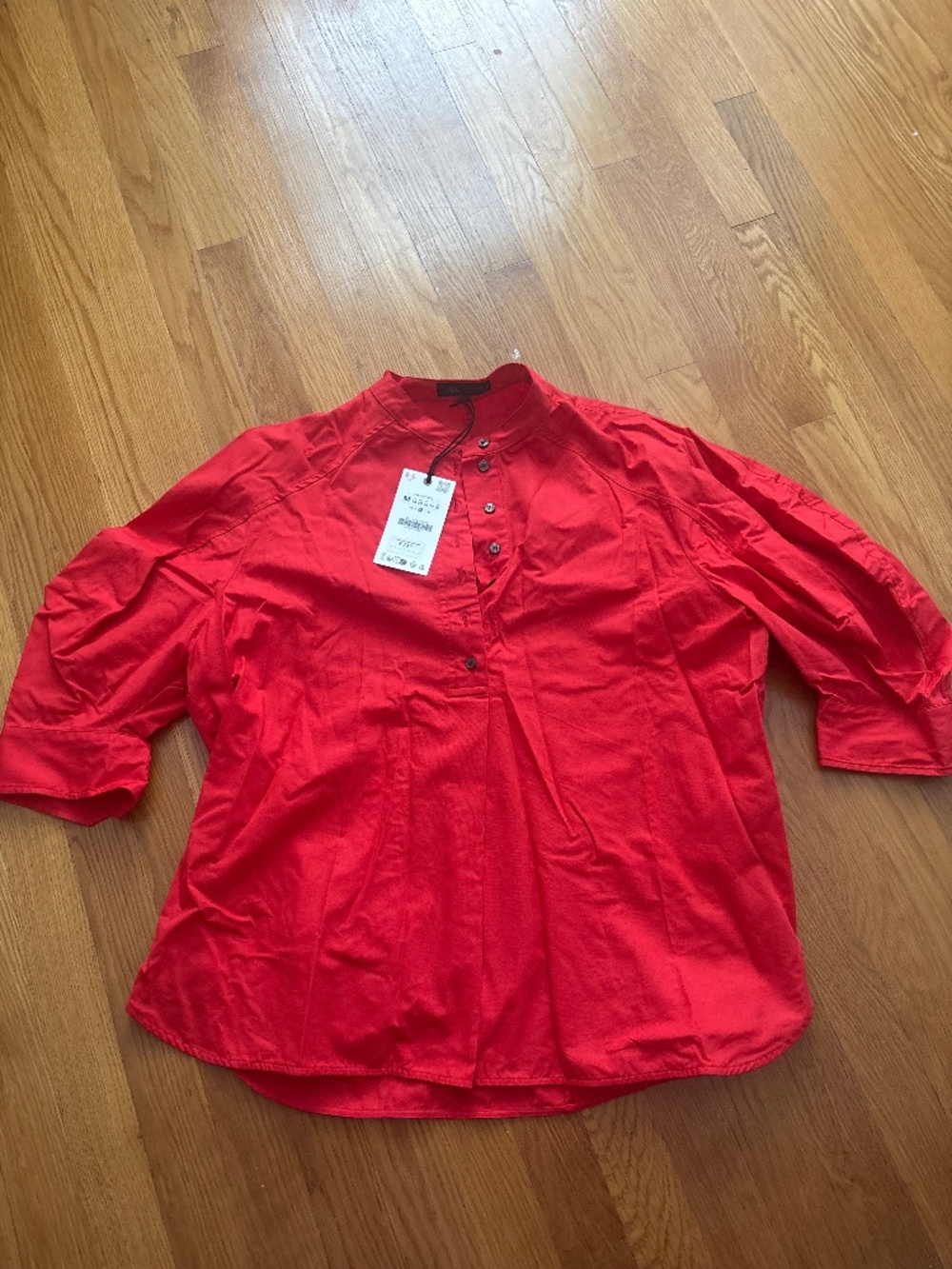 Women’s red shirt